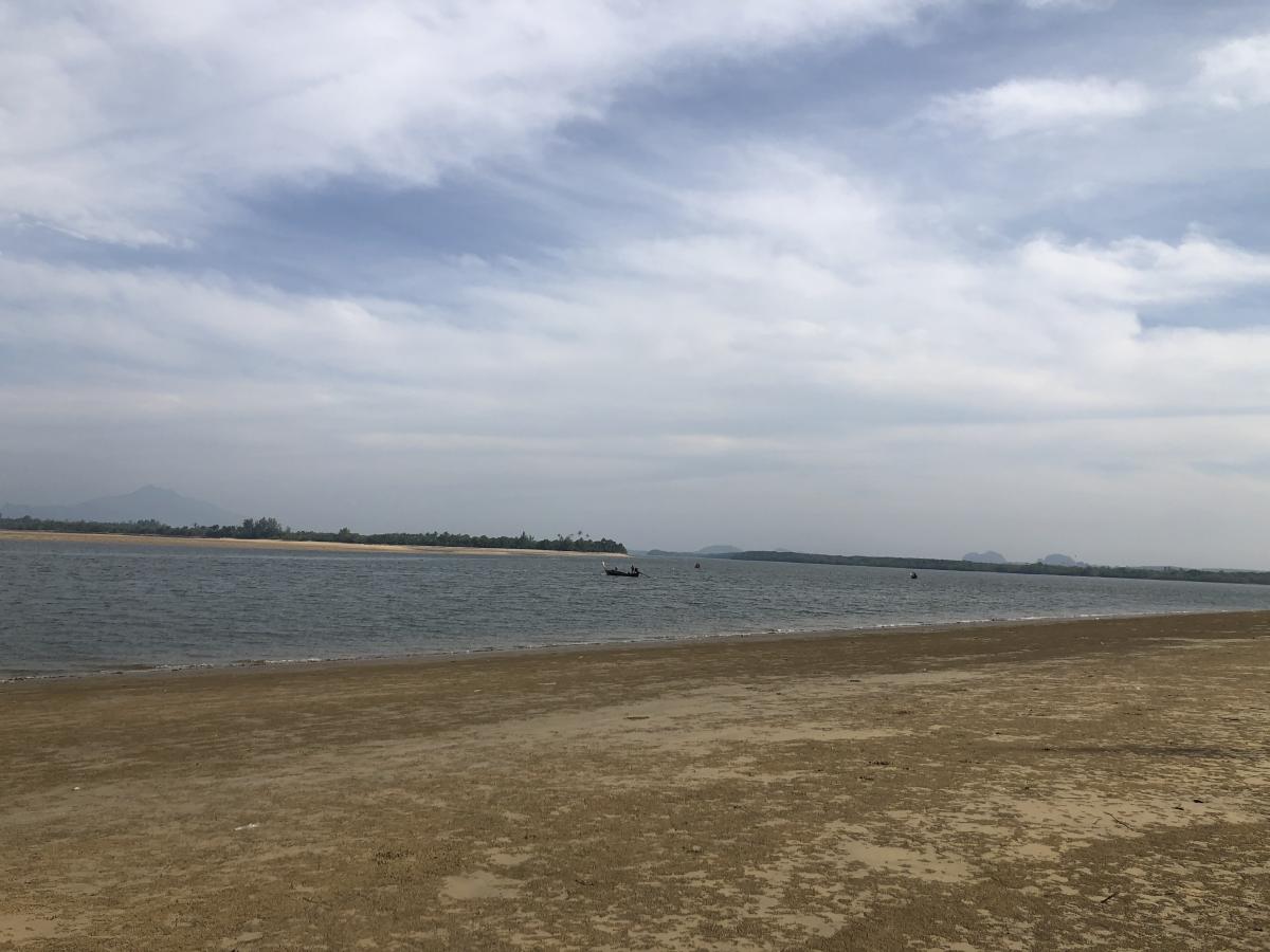 หาดสันทรายสูง