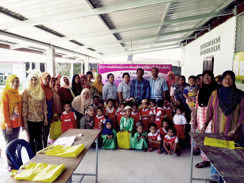 โครงการส่งเสริมทันตสุขภาพอนามัยของเด็กในศูนย์พัฒนาเด็กเล็กบ้านตลิ่งชันปีงบประมาณ 2559