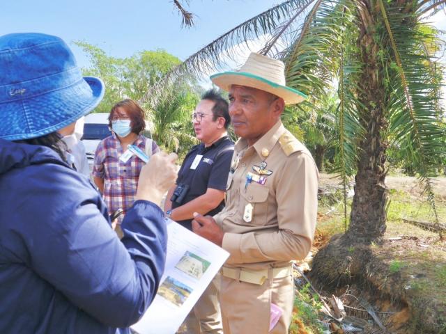 ลงพื้นที่บ่อขยะตำบลตลิ่งชันเพื่อศึกษาหาข้อมูล ร่วมกับมูลนิธิสถาบันวิจัยเพื่อการพัฒนาประเทศไทย (TDRI)